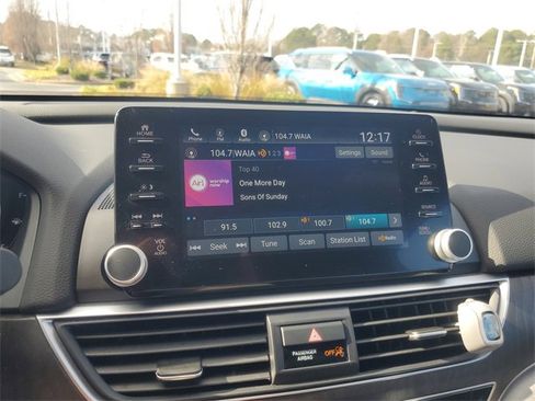 Used 2020 Honda Accord EX-L image 30