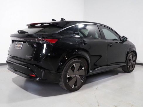 Used 2023 Nissan Ariya Platinum+ image 6