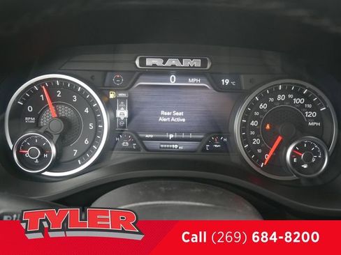 New 2026 RAM 1500 4x4 Crew Cab image 47