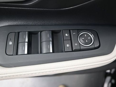 New 2026 Toyota Grand Highlander FWD image 9