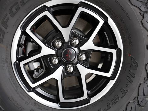 Used 2024 Jeep Wrangler Rubicon image 73