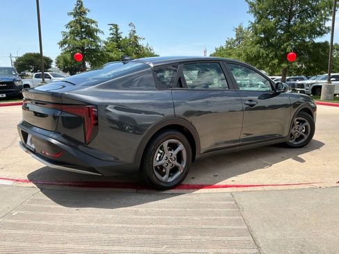 Used 2025 Kia K4 FWD image 6