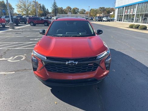 Used 2024 Chevrolet Trax RS w/ Driver Confidence Package image 19
