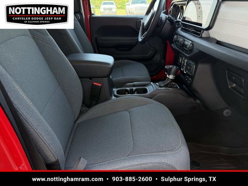 Used 2024 Jeep Wrangler Sport S image 19