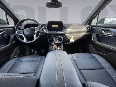 Used 2023 Chevrolet Blazer RS w/ Enhanced Convenience Package image 12