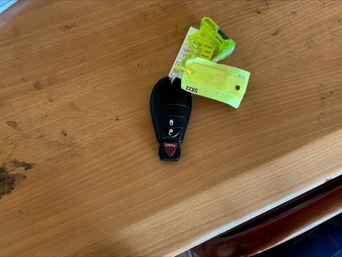 Used 2015 RAM 2500 SLT image 11