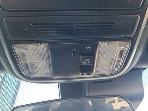 Used 2022 Honda Pilot Sport image 25