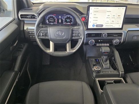 Used 2024 Toyota Tacoma TRD Off-Road image 10