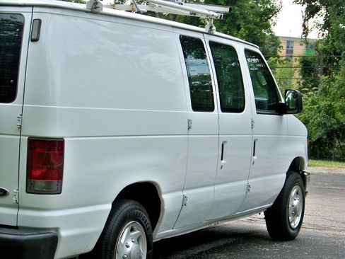 Used 2013 Ford E-150 and Econoline 150 w/ PWR Group image 25