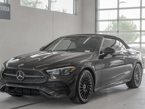 Used 2024 Mercedes-Benz CLE 300 4MATIC Cabriolet image 28
