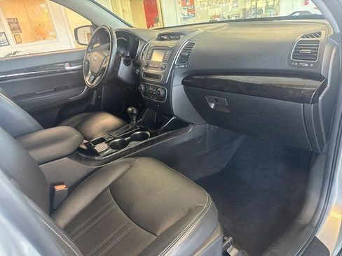 Used 2014 Kia Sorento EX image 13