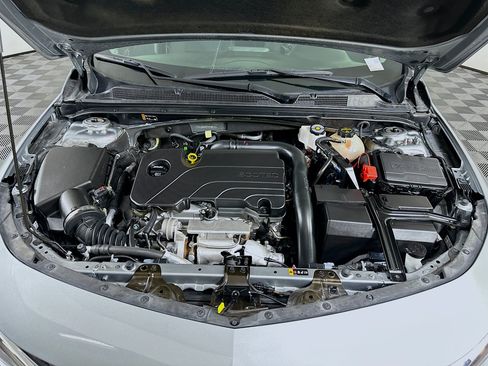 Used 2024 Chevrolet Malibu LT FWD image 32