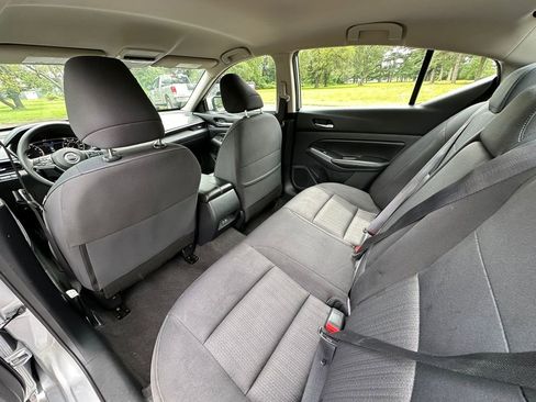 Used 2022 Nissan Altima 2.5 SV image 18