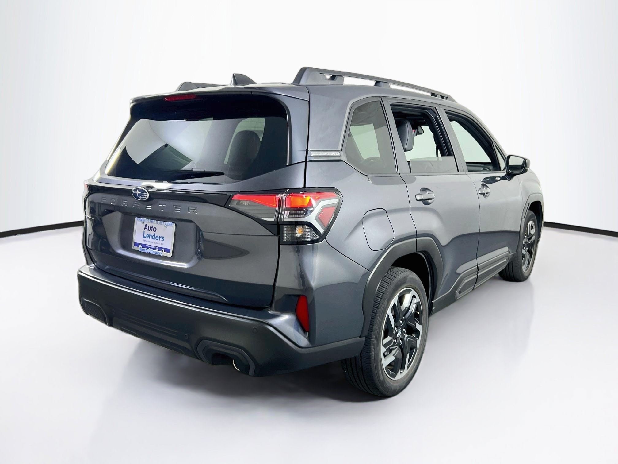 Used 2025 Subaru Forester Limited AWD/4WD image 5