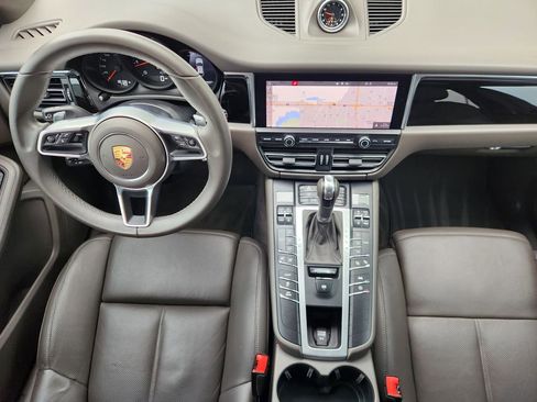 Used 2021 Porsche Macan AWD/4WD image 25