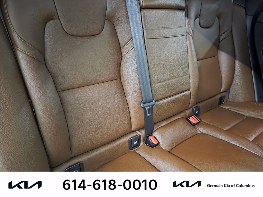 Used 2021 Volvo XC60 T8 Inscription Expression AWD/4WD image 18