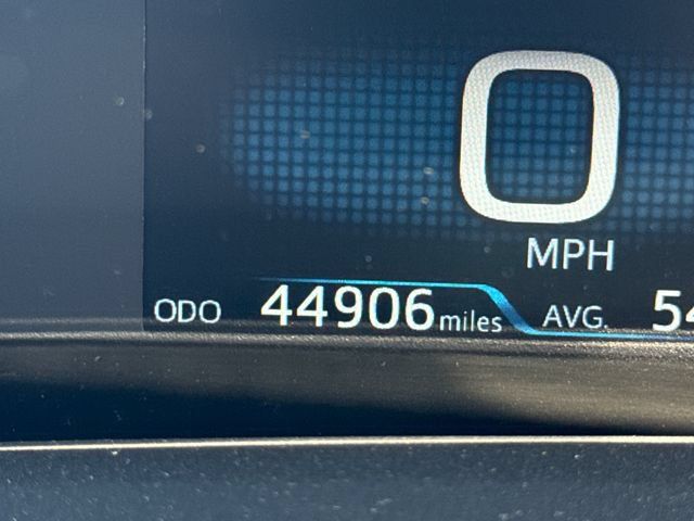 Certified 2021 Toyota Prius LE AWD/4WD image 26