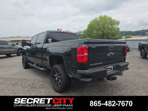 Used 2016 Chevrolet Silverado 2500 LT w/ Midnight Edition AWD/4WD image 7