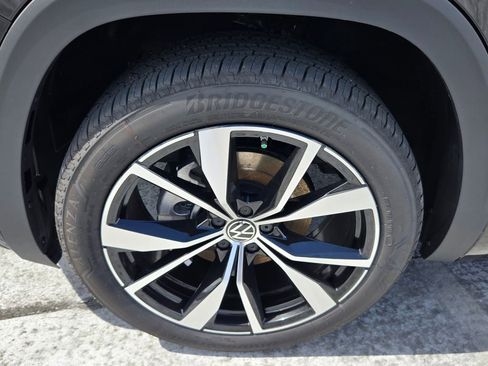 New 2026 Volkswagen Atlas SEL Premium R-Line AWD/4WD image 5