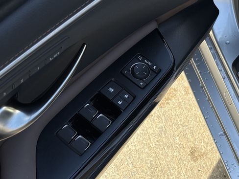 Used 2022 Lexus ES 350 w/ Premium Package FWD image 15