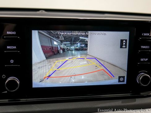 Used 2021 Kia K5 LXS image 21