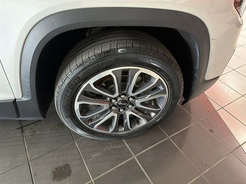 Used 2020 GMC Acadia SLT AWD/4WD image 33