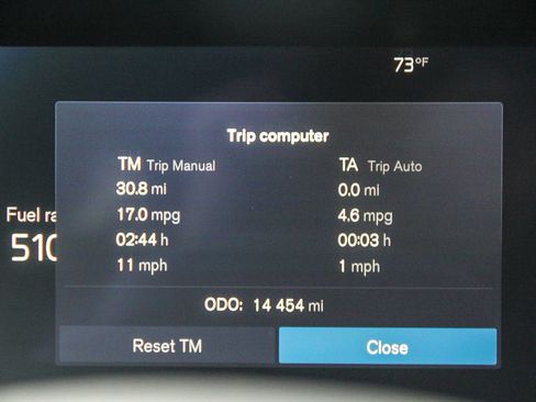 Used 2025 Volvo V60 B5 Cross Country Plus image 25