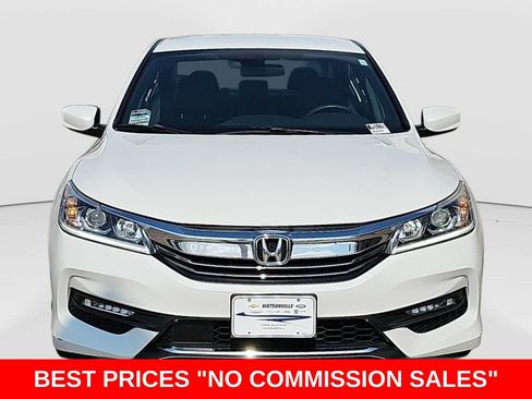 Used 2017 Honda Accord Sport image 8