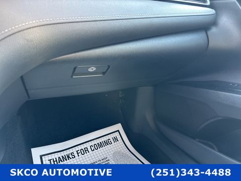 Used 2020 Toyota Camry SE image 24