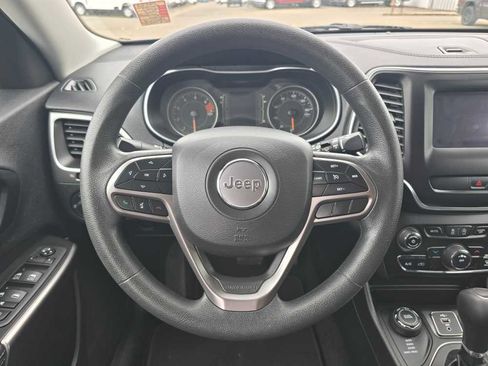 Used 2021 Jeep Cherokee Latitude AWD/4WD image 11
