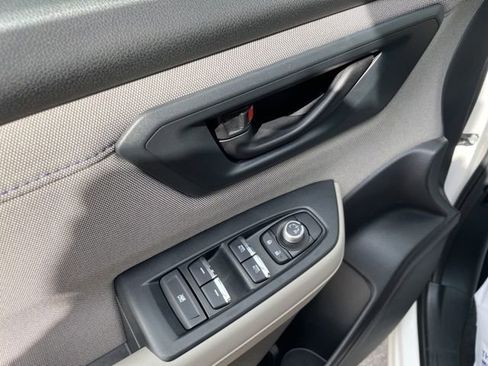 Used 2025 Subaru Forester Premium image 24