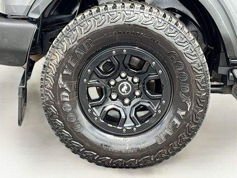 Used 2024 Ford Bronco Wildtrak AWD/4WD image 32