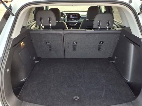 Used 2025 Chevrolet TrailBlazer LT image 77