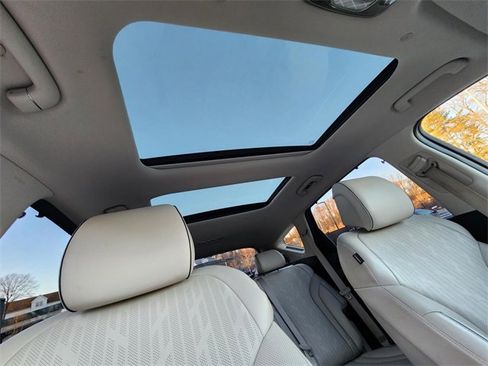 Used 2023 Genesis GV80 2.5T w/ Prestige Package image 24