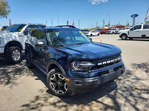 Used 2023 Ford Bronco Sport Outer Banks w/ Tech Package image 2