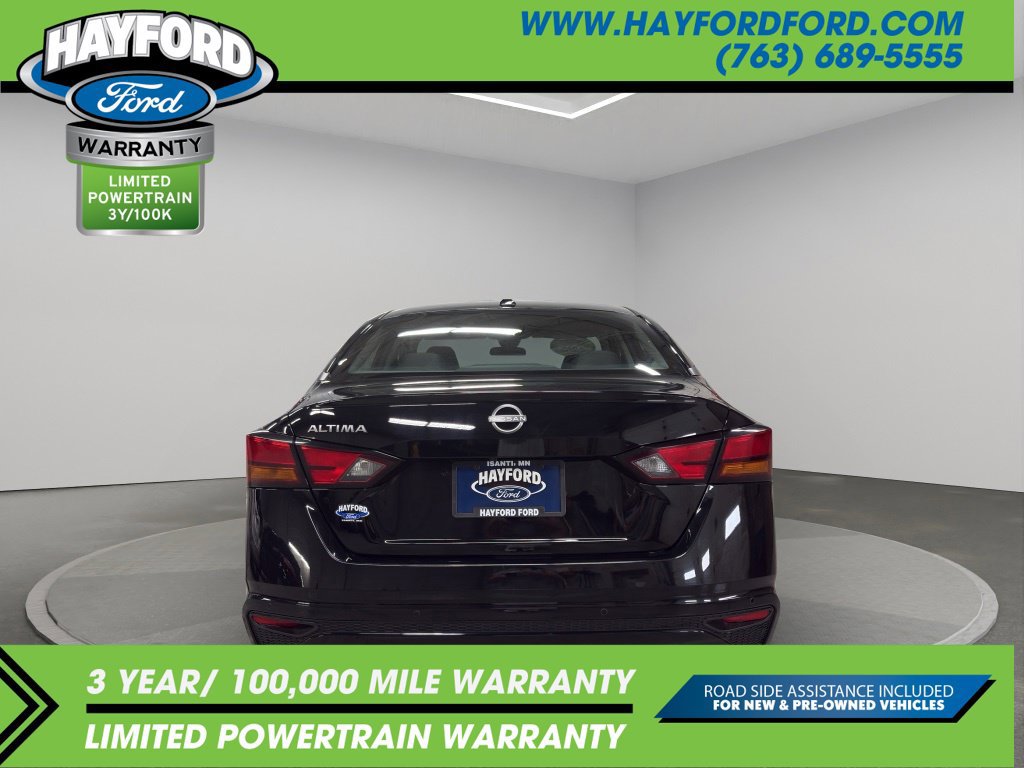Used 2025 Nissan Altima 2.5 SV FWD image 4