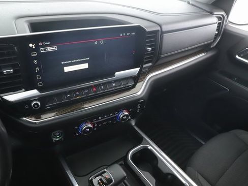 Used 2023 GMC Sierra 1500 Elevation image 26