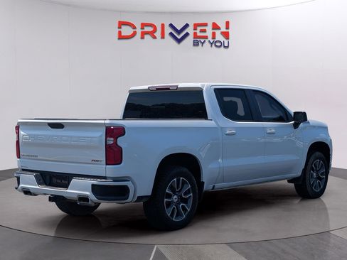 Used 2022 Chevrolet Silverado 1500 RST AWD/4WD image 5