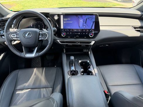 Used 2024 Lexus RX 350 Premium w/ Accessory Package (Z1) AWD/4WD image 2
