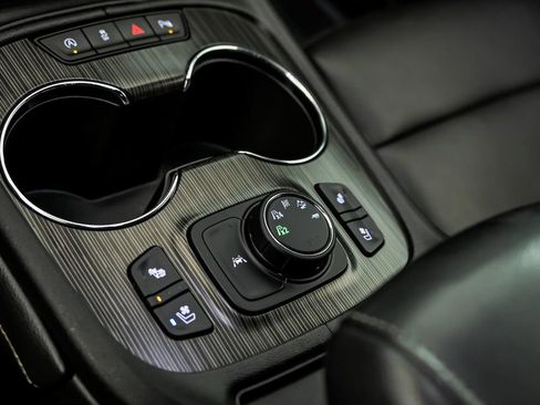 Used 2021 GMC Acadia SLT w/ Premium Package AWD/4WD image 26