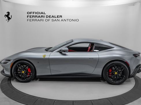 Certified 2024 Ferrari Roma image 3