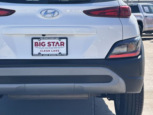 Used 2023 Hyundai Kona SEL image 11