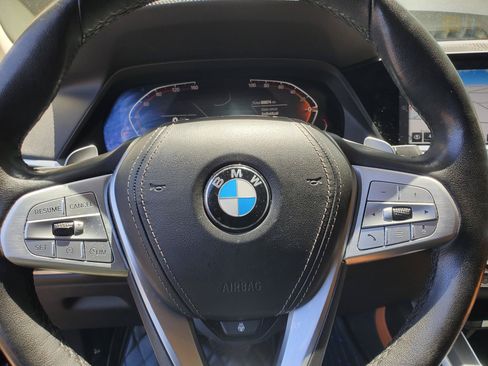 Used 2021 BMW X7 xDrive40i w/ Premium Package AWD/4WD image 34