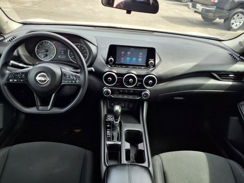 Used 2024 Nissan Sentra S FWD image 4