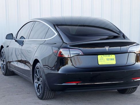 Used 2019 Tesla Model 3 Standard Range Plus image 47