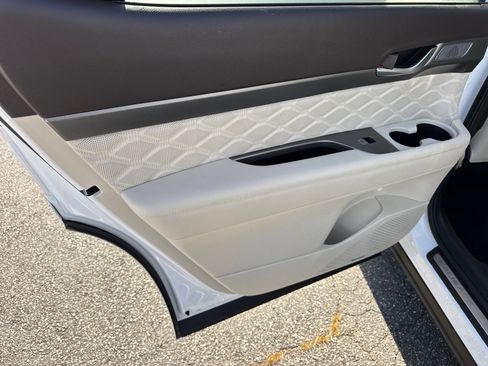 Used 2020 Hyundai Palisade Limited image 21