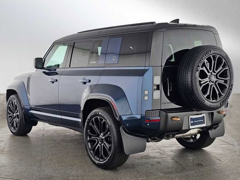 New 2026 Land Rover Defender 110 OCTA image 3