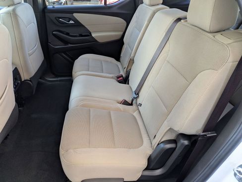 Used 2023 Chevrolet Traverse LS FWD image 24