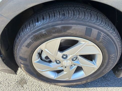 Certified 2025 Hyundai Sonata SE image 11