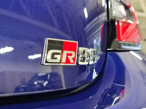 Used 2023 Toyota GR86 image 16
